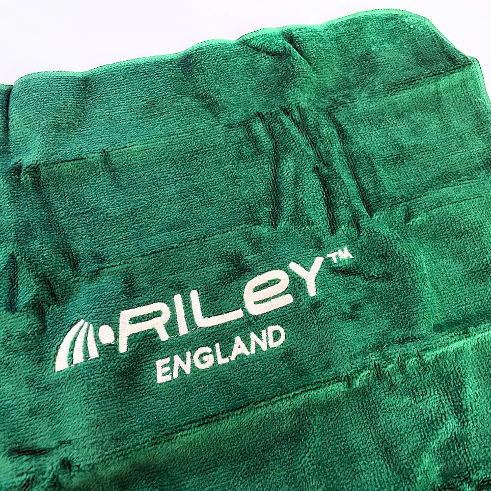 Riley England Cue Towel - BilliardCuesOnline | Singapore pool, snooker and billiard retail and wholesaler