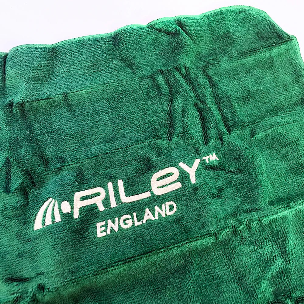 Riley England Cue Towel – BilliardCuesOnline